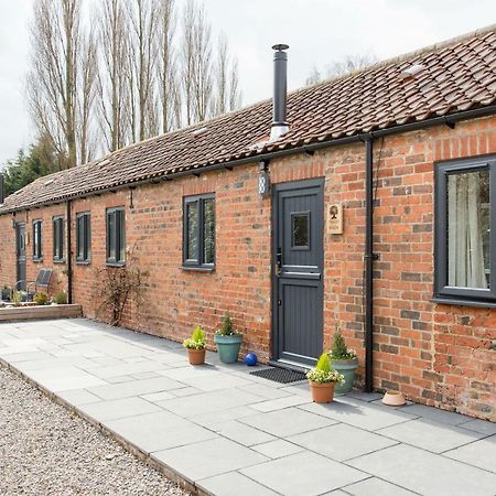 Thrush Nest Cottages - Wren Cottage Sleeps 4, 2 Bedrooms & Stable Cottage Sleeps 2, 1 Bedroom York Eksteriør billede