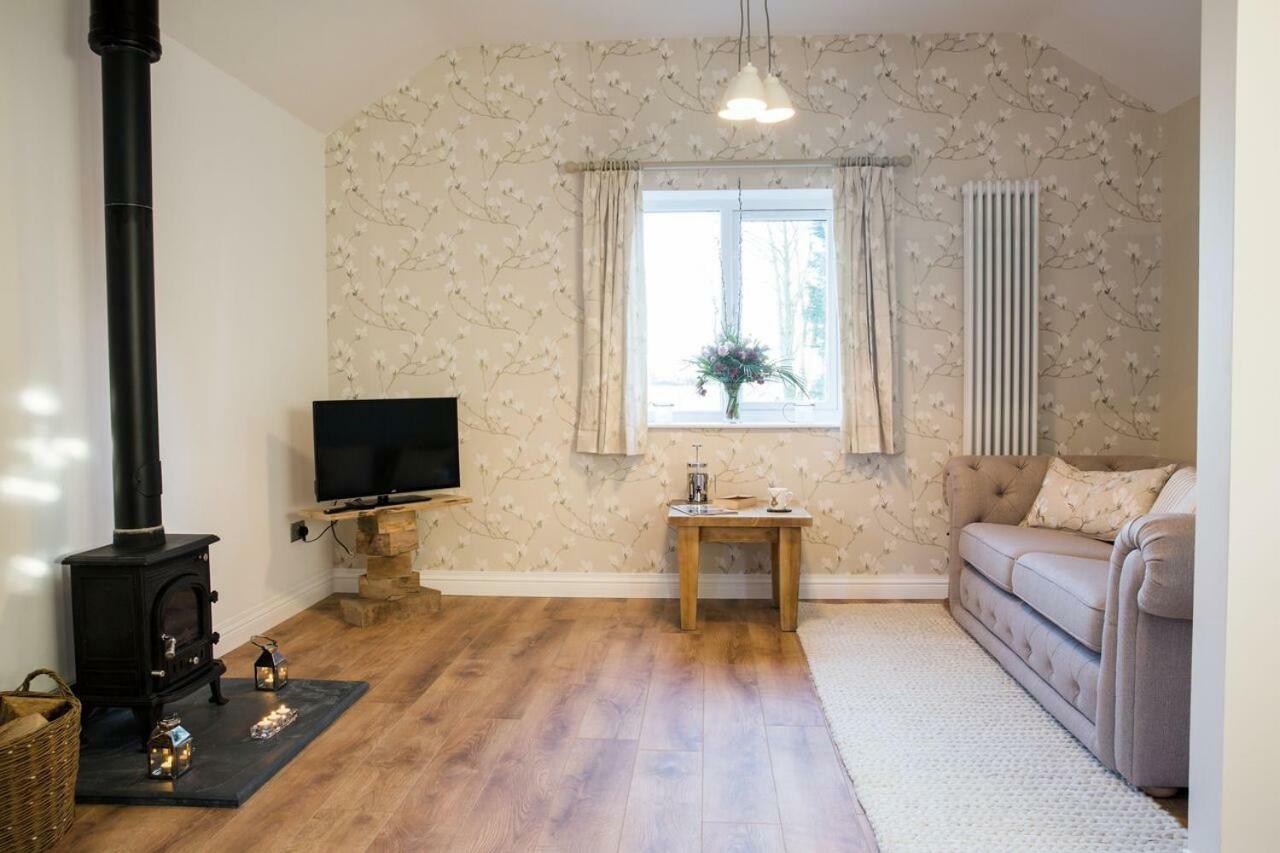 Thrush Nest Cottages - Wren Cottage Sleeps 4, 2 Bedrooms & Stable Cottage Sleeps 2, 1 Bedroom York Eksteriør billede